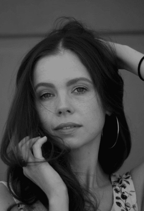 Artzy Studio Photography